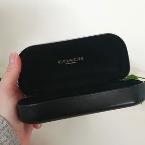 EUC Coach Black Oversized Clamshell Sunglasses Case, XL, Eyewear